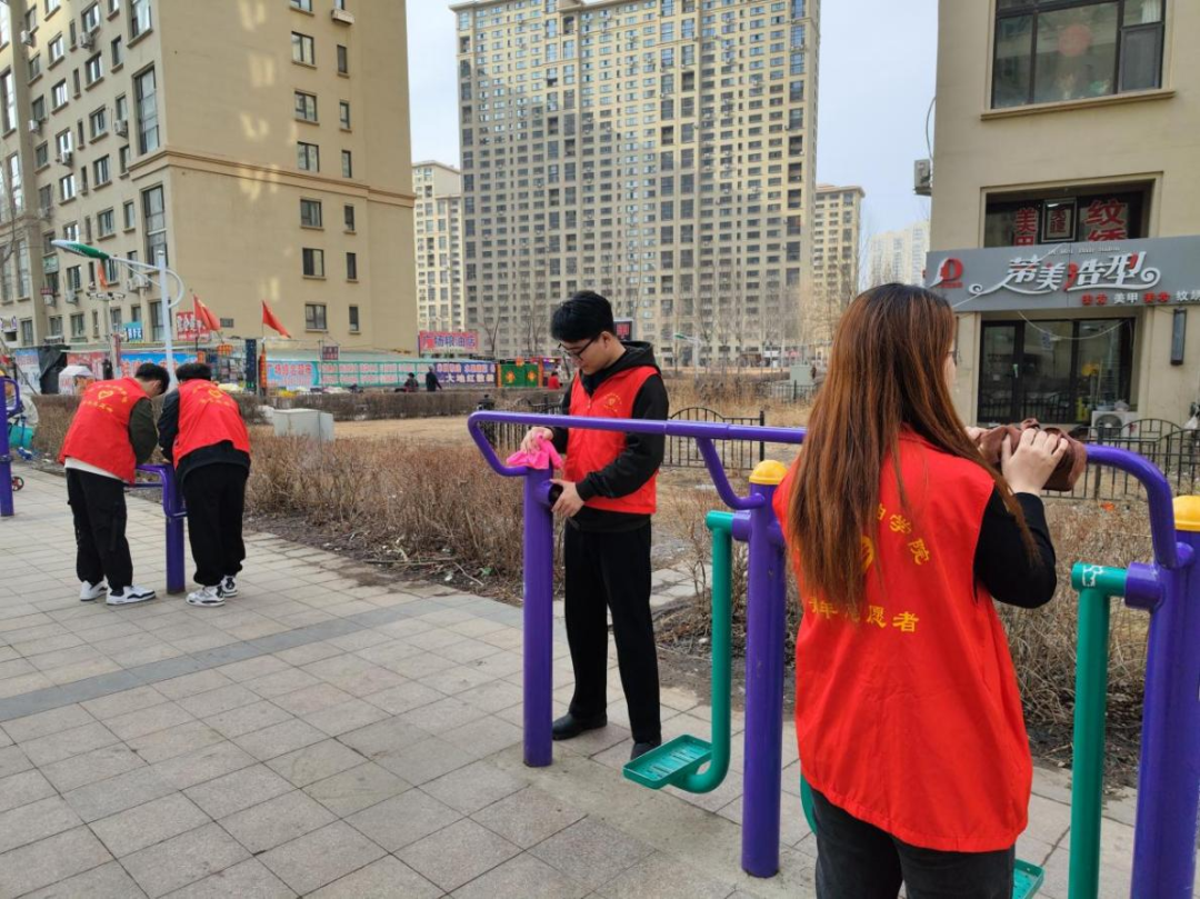 我院各团支部积极开展“学习二十大,社区实践志愿行”社会实践活动-土木工程学院
