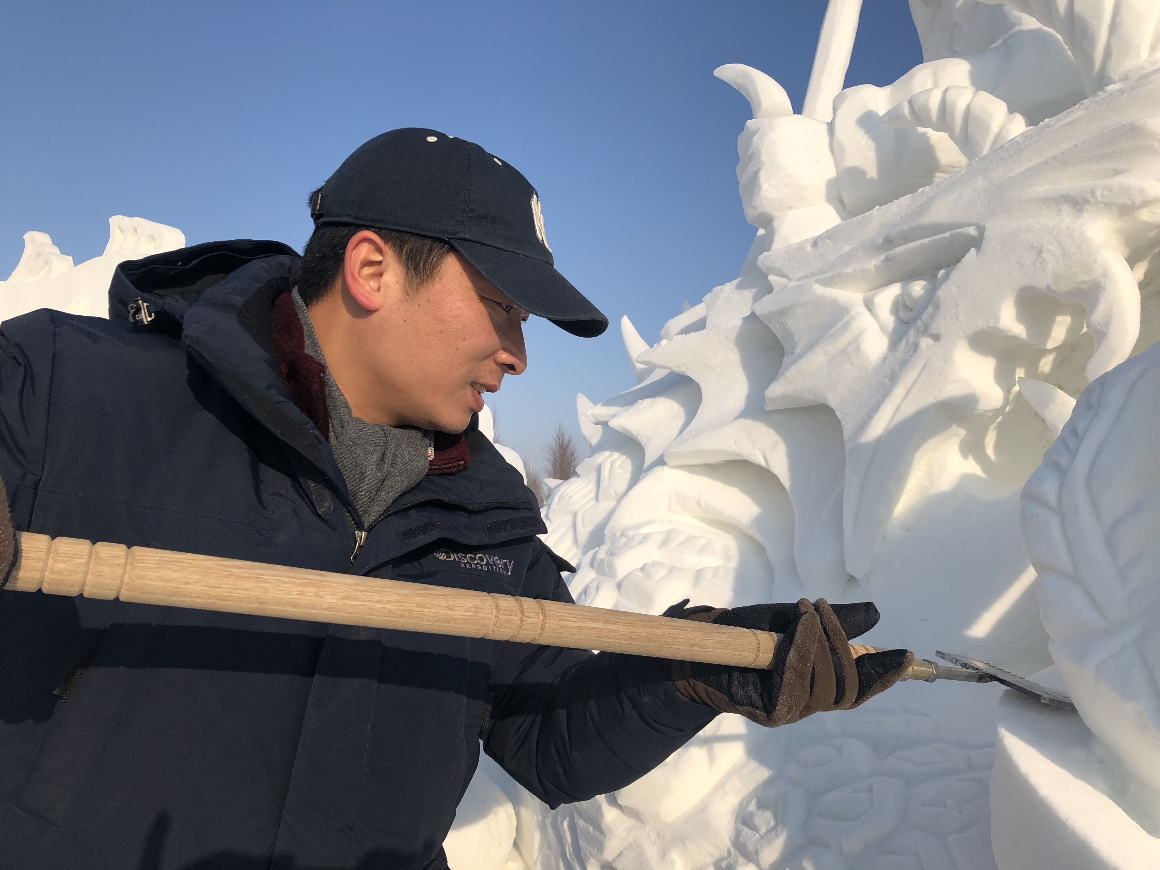 美术与设计学院师生于第七届“冬之韵”黑龙江省大学生雪雕比赛中再创佳绩-美术与设计学院